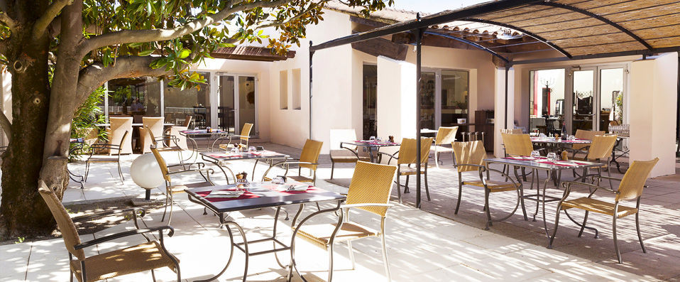 Le Paradou Avignon Sud - A true taste of traditional Provence with all your favourite modern comforts. - Avignon-Montfavet, France