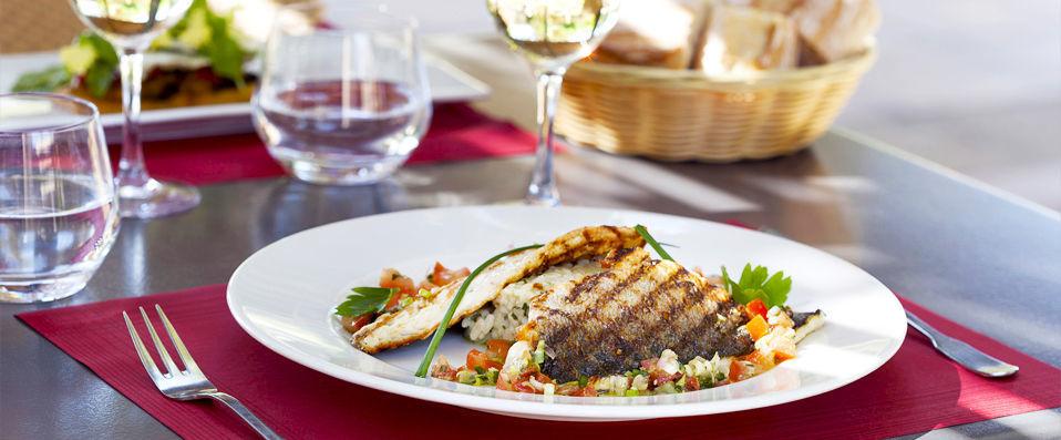 Le Paradou Avignon Sud - A true taste of traditional Provence with all your favourite modern comforts. - Avignon-Montfavet, France