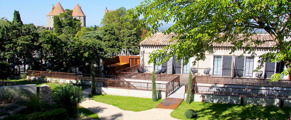 Pont Levis Hotel ★★★★ - A contemporary boutique hotel at the gateway to an ancient medieval city. - Carcassonne, France