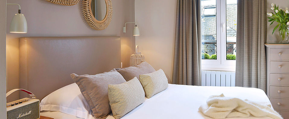 Hotel Le Fer à Cheval - Escape to the country in this gorgeous chocolate-box style hotel. - Trouville, France