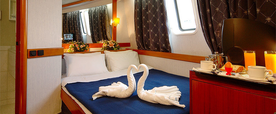 Cruise the Islands of the Cape Verde Archipelago - A 7 night cruise to uncover the unspoilt magic of incredible Cape Verde.<br><b>Departure on the 27th November 2016 only</b> - Cape Verde