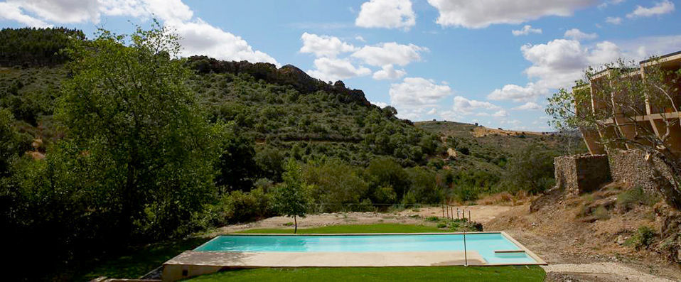 Colmeal Countryside Hotel ★★★★ - Get lost in the silence of this restful countryside retreat. - Figueira de Castelo Rodrigo, Portugal