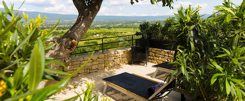 La Maison de Crillon - Discover an impressionist’s paradise in this quaint yet luxurious boutique hotel.  - Vaucluse, France
