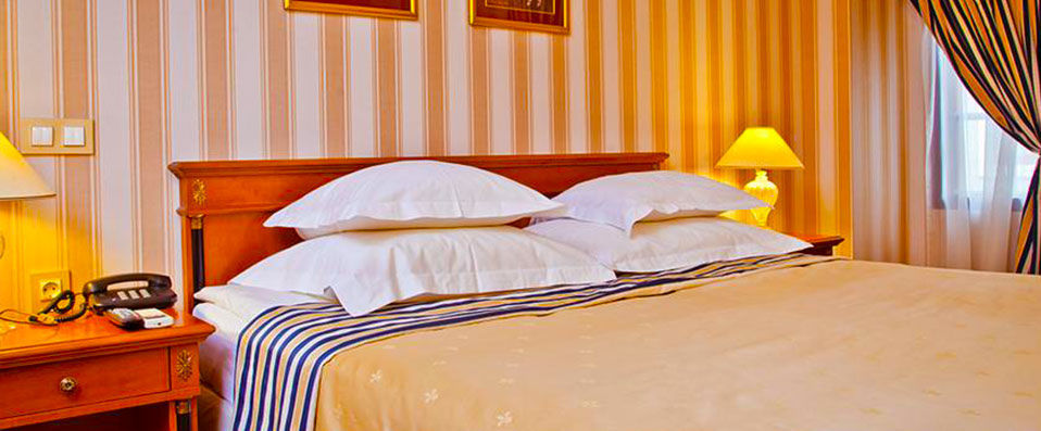 Golden Garden Boutique Hotel ★★★★★ - Séjour luxueux de 3 ou 4 nuits avec activités et transferts inclus. - Saint-Pétersbourg, Russie