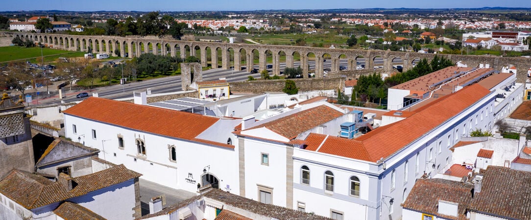 M'AR De AR Aqueduto ★★★★★ - A 16th century palace restored to its former glory as a five-star hotel - Evora, Portugal