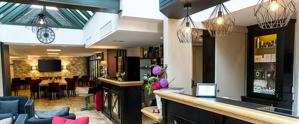 Villa Augeval Hotel & Spa - A classic hotel and effervescent atmosphere in a charming seaside resort. - Deauville, France