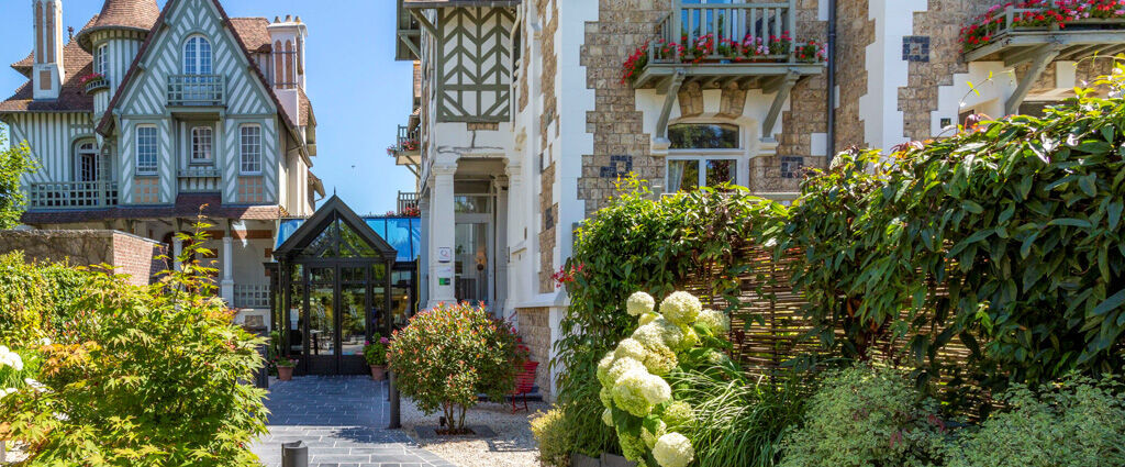 Villa Augeval Hôtel & Spa - Refuge de charme entre terre & mer. - Deauville, France