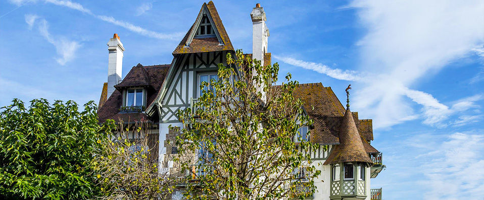 Villa Augeval Hôtel & Spa - Refuge de charme entre terre & mer. - Deauville, France