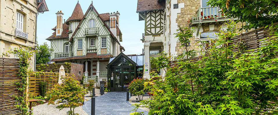 Villa Augeval Hôtel & Spa - Refuge de charme entre terre & mer. - Deauville, France