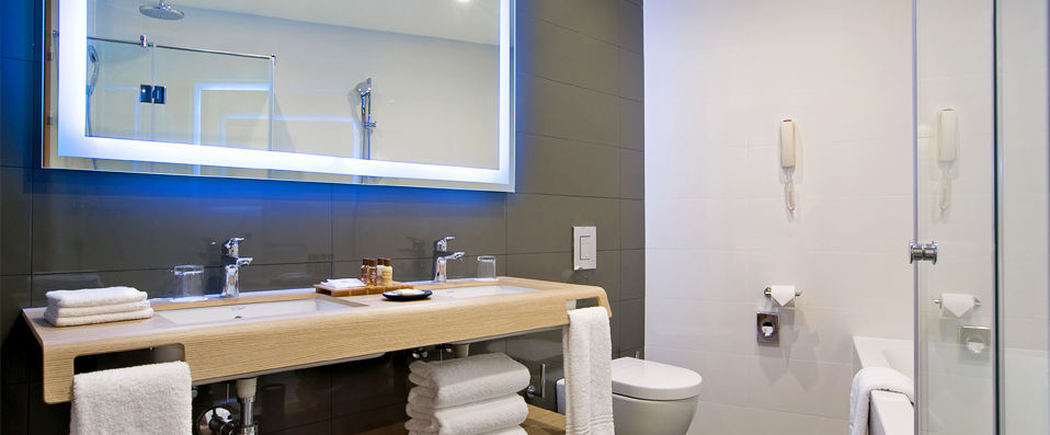 Sheraton Dubrovnik Riviera Hotel ★★★★★ - A modern and sophisticated hotel overlooking the stunning Adriatic coast - Dubrovnik, Croatia