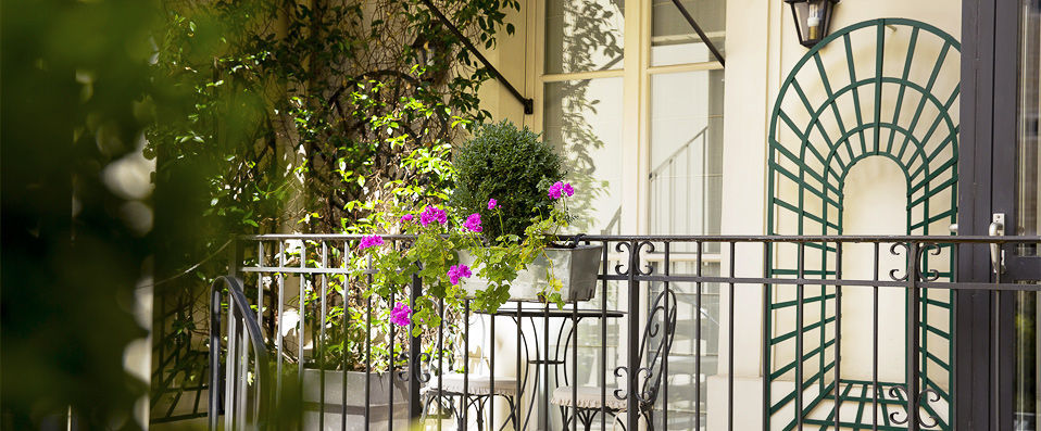 Hôtel Arioso ★★★★ - A charming courtyard garden hotel close to the Champs-Élysées. - Paris, France