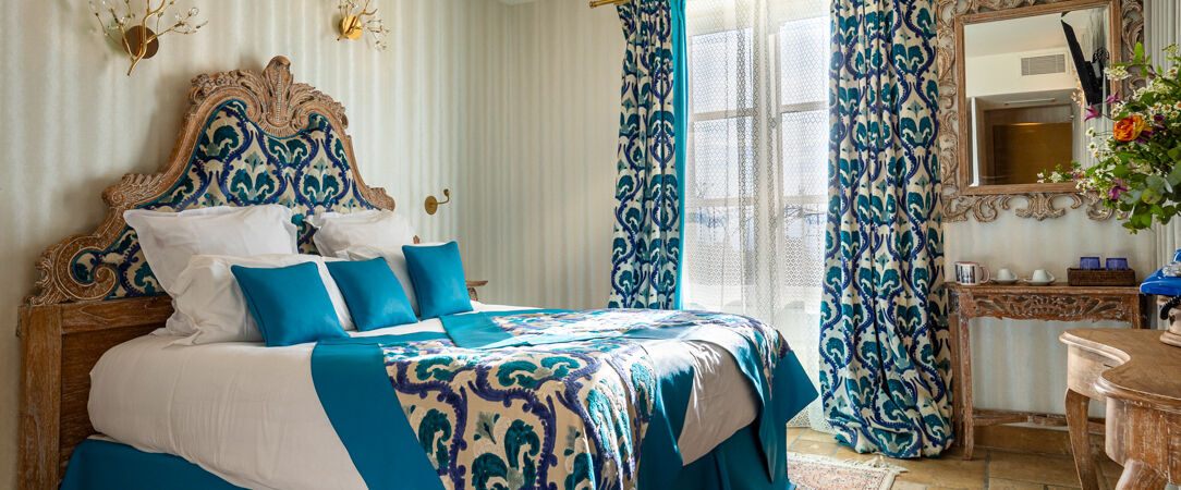 Le Petit Palais d'Aglaé ★★★★ - A little palace with a big heart! - Gordes, France