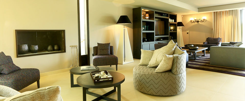 Domaine de Manville ★★★★★ - A luxurious country retreat in the heart of Provence. - Les Baux-de-Provence, France