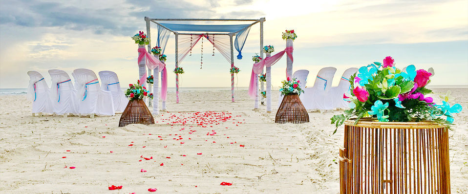 Apsara Beachfront Resort & Villa ★★★★ - Sublime séjour au coeur de la Thaïlande authentique. - Khao Lak, Thaïlande