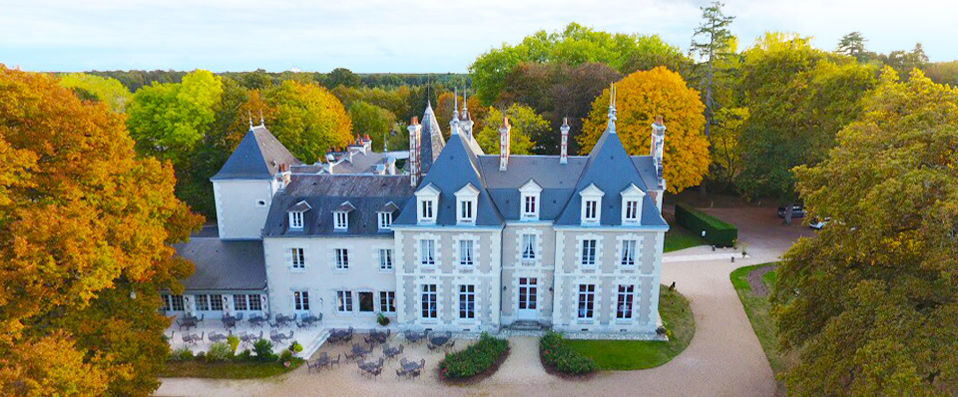 Château du Breuil ★★★★ - Séjour bucolique dans un château du Val de Loire. - Val de Loire, France