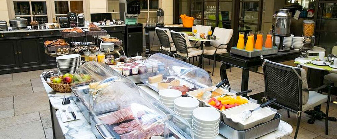 Best Western Premier Grand Monarque Hôtel & Spa ★★★★ - Indulge at a delightful hotel in the ancient Chartres. - Chartres, France