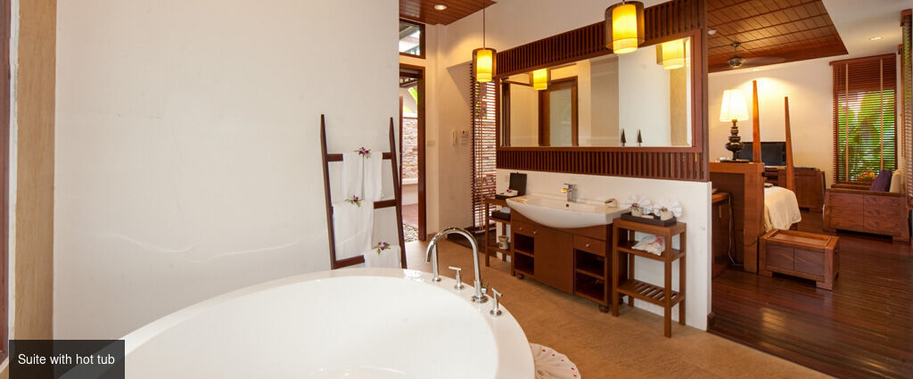 The Sarann ★★★★ - A luxurious beach resort nestled into a lush tropical island - Koh Samui, Thailand