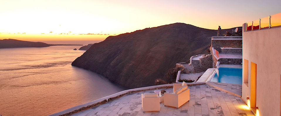 CSky Hotel ★★★★★ - See-it-to-believe-it bliss on Santorini’s breathtaking coastline. - Santorini, Greece