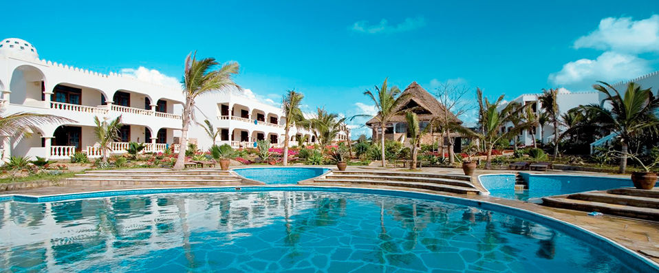 Hotel Jumbo Club Watamu Beach ★★★★ & Safari - African adventure meets blissful beauty in this stunning retreat. - Watamu, Kenya