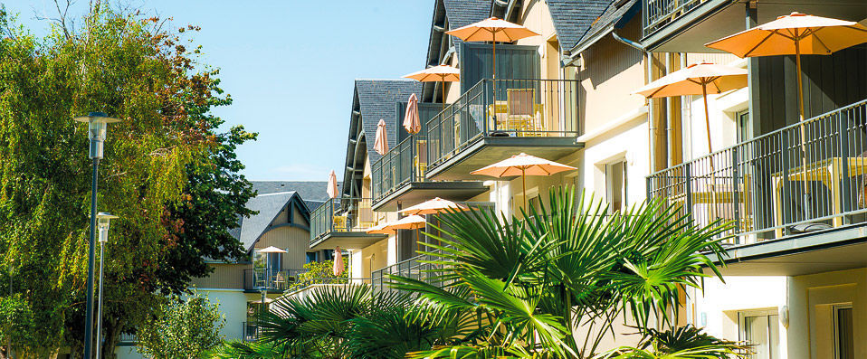 Résidence Vacances Bleues Les Jardins d'Arvor ★★★★ - Explore Brittany at your own pace from this quaint seaside apartment. - Brittany, France