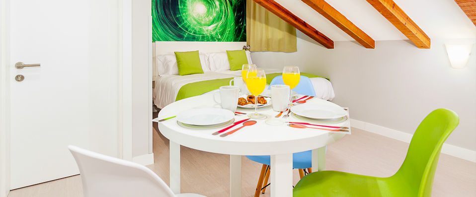 Blume Cruz Apartamentos - Home comforts in a capital overflowing with culture, art and inspiration. - Madrid, Spain