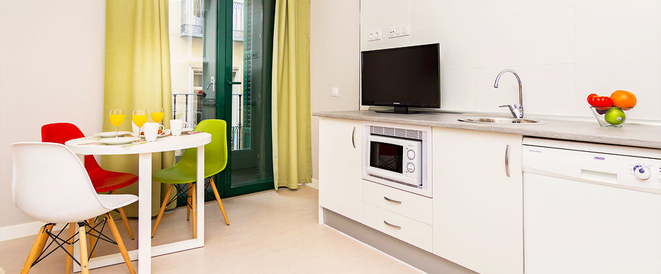 Blume Cruz Apartamentos - Home comforts in a capital overflowing with culture, art and inspiration. - Madrid, Spain