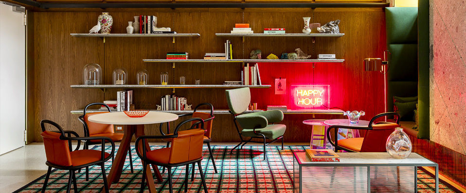 Room Mate Giulia ★★★★ - Discover your home away from home in magical Milan - Milan, Italy