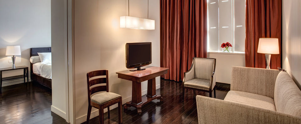 Hotel St. Paul ★★★★ - A beaux-arts boutique hotel in an ideal historic setting. - Montreal, Canada