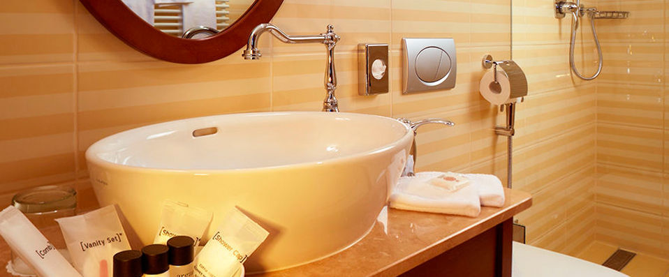 Mirage Medic Hotel ★★★★ - Luxe & détente en plein cœur du Paris de l’Est. - Budapest, Hongrie