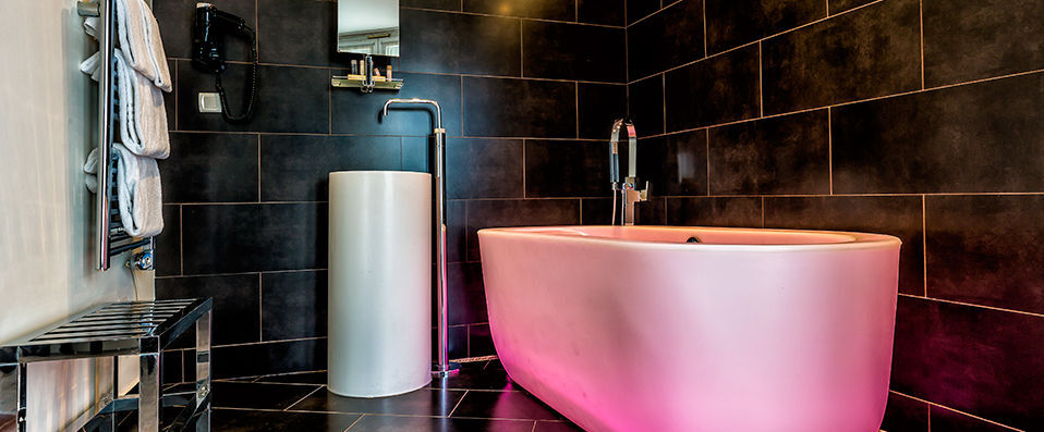 Hôtel Atelier Montparnasse - Chic studio living in Paris’ boho neighbourhood - Paris, France