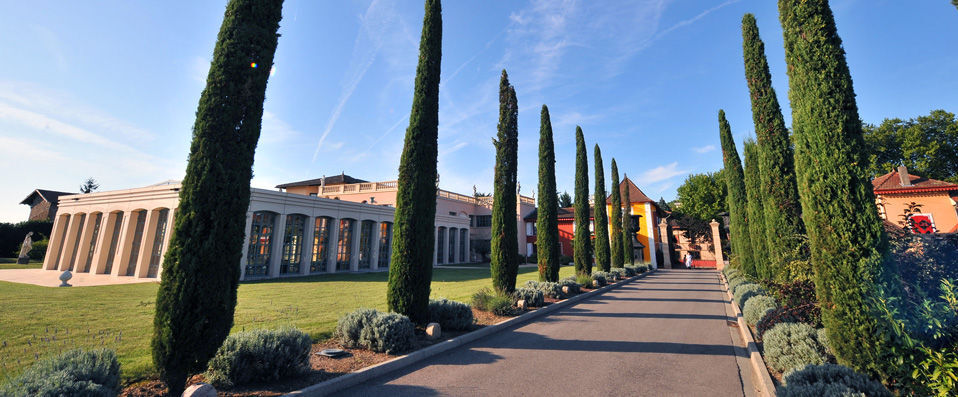 Georges Blanc Parc & Spa ★★★★★ - Five-star luxury and a triple-starred restaurant – one of the finest gastronomic hotels in France! - Lyon, France