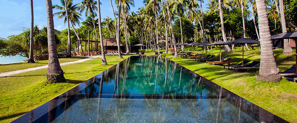 Haadtien Beach Resort ★★★★ - Unspoiled island paradise in Thailand with more than a few little luxuries. - Koh Tao, Thailand