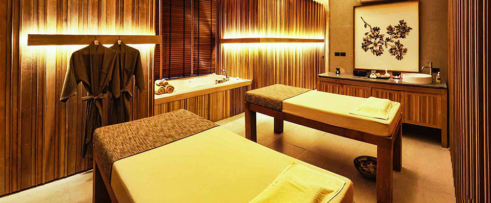 Haadtien Beach Resort ★★★★ - Unspoiled island paradise in Thailand with more than a few little luxuries. - Koh Tao, Thailand