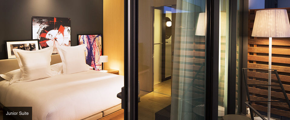 Le Cinq Codet ★★★★★ - A finer way to experience the wonders of the City of Light. - Paris, France