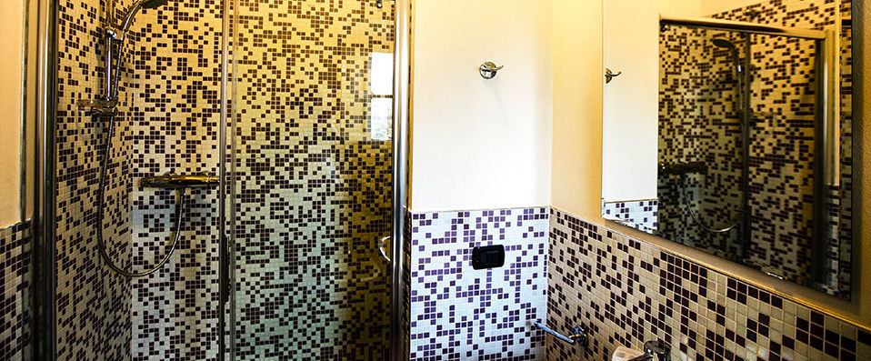 Villa Nardi - Dimora storica - A traditional Florentine manor with a rich and tuneful history. - Florence, Italy