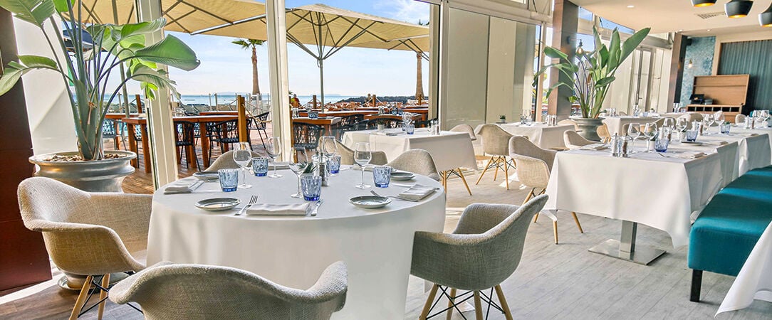 Pullman Cannes Mandelieu Royal Casino ★★★★ - A sophisticated hotel, facing the Bay of Cannes. - Cannes, France