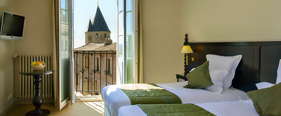 Best Western Hôtel Le Donjon ★★★★ - Experience life as a medieval citizen with all the comforts of modern luxury - Carcassonne, France