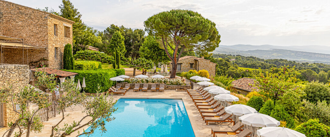 Le Mas des Herbes Blanches Hôtel & Spa ★★★★★ - A luxury stone farmhouse overlooking the Luberon. - Luberon, France