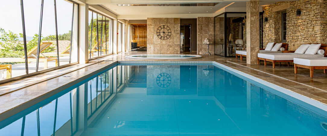 Le Mas des Herbes Blanches Hôtel & Spa ★★★★★ - A luxury stone farmhouse overlooking the Luberon. - Luberon, France