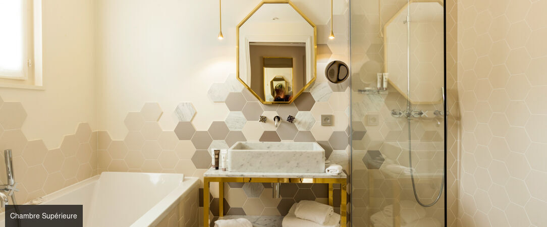 Le Mas des Herbes Blanches, Relais & Châteaux ★★★★★ - Escapade étoilée face à l’un des plus beaux villages de France. - Luberon, France