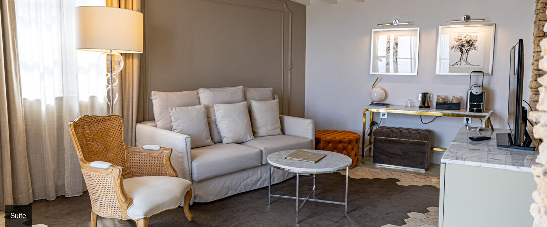 Le Mas des Herbes Blanches, Relais & Châteaux ★★★★★ - Escapade étoilée face à l’un des plus beaux villages de France. - Luberon, France