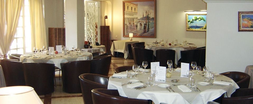Hôtel Les Agassins ★★★★ - Adresse de charme au cœur de la Provence. - Avignon, France