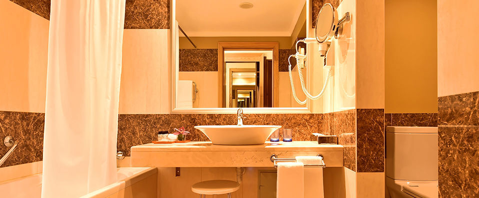 Pestana Carlton Madeira Ocean Resort ★★★★★ - Cinq étoiles pied dans l’eau à Funchal. - Madeira, Portugal