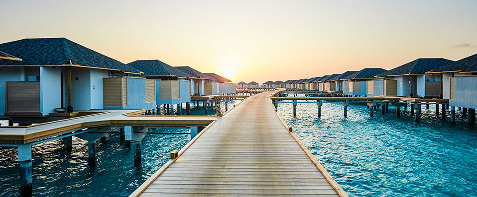 Amari Havodda Maldives ★★★★★ - Évasion édénique sur le bleu céleste de l'océan Indien. <b>All Inclusive !</b> - Maldives