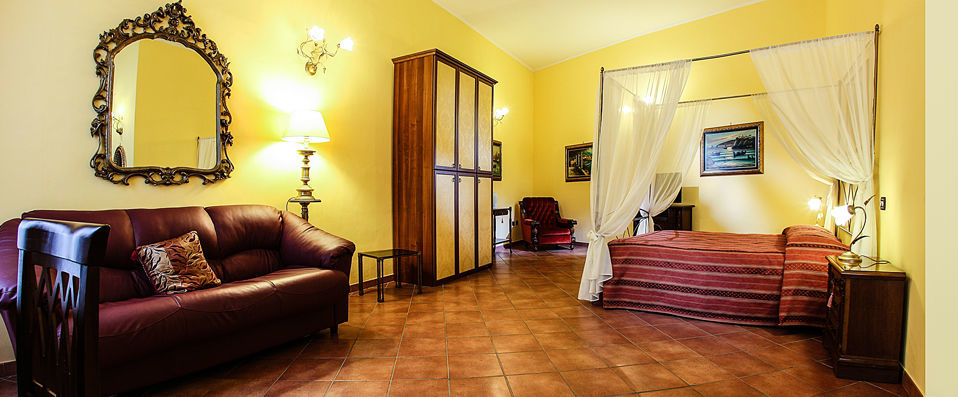 Grand Hotel Capodimonte ★★★★ - Historic old town Naples at your fingertips. - Naples, Italy