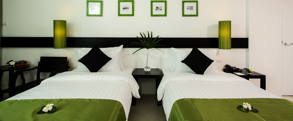 The Old Phuket Karon Beach Resort ★★★★ - Séjour paradisiaque à Phuket. - Phuket, Thaïlande