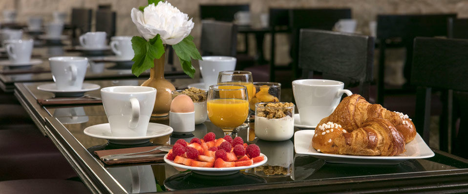 Hôtel Serotel Lutèce ★★★★ - Perfect Parisian location and style for the ultimate romantic city break. - Paris, France