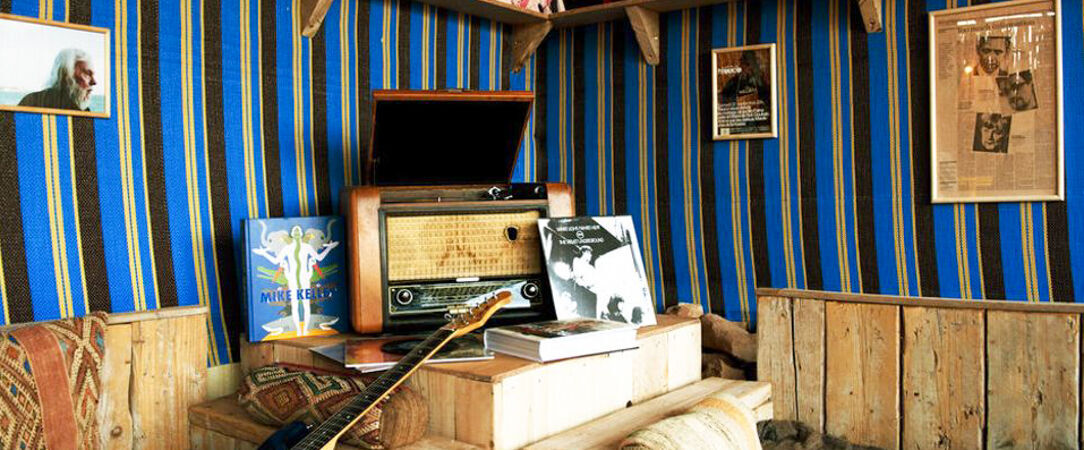 Fellah Hôtel ★★★★★ - Un havre singulier au pied de l'Atlas, à la lisière de Marrakech, où luxe discret, engagement culturel et art de vivre marocain se rencontrent dans un cadre verdoyant. - Marrakech, Maroc