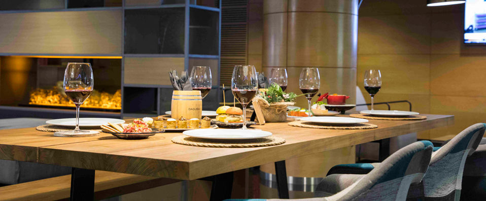 Golden Tulip Andorra Fénix ★★★★ - A sophisticated base to explore the Andorran mountains. - Escaldes, Andorra