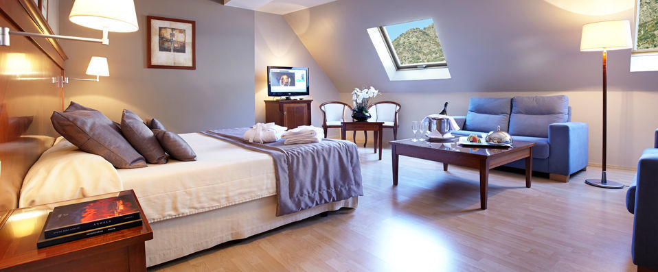 Golden Tulip Andorra Fénix ★★★★ - A sophisticated base to explore the Andorran mountains. - Escaldes, Andorra